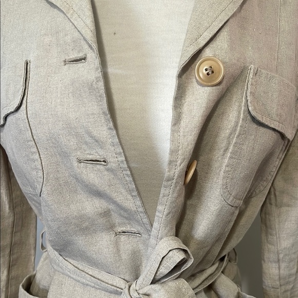 MaxMara Weekend Women\'s Beige Belted Linen Jacket
